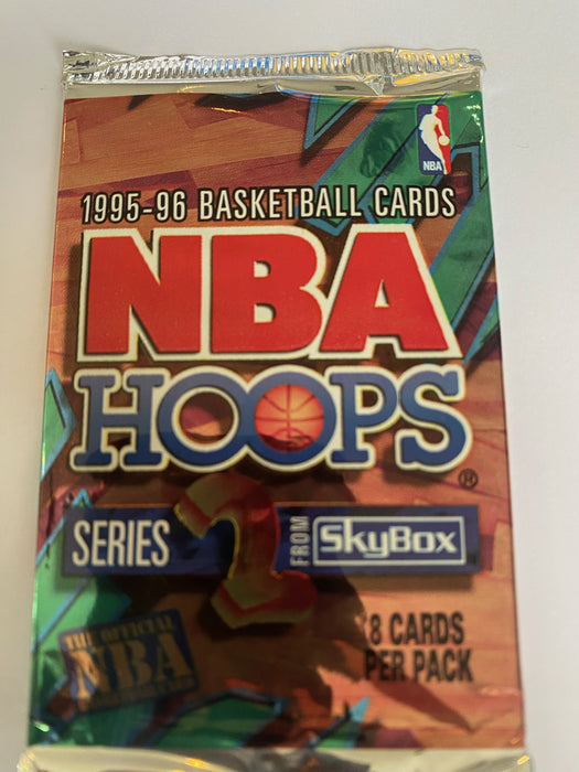 NBA Hoops Series 2 Skybox Basketball 1995-96 Open Pack 8 Cards