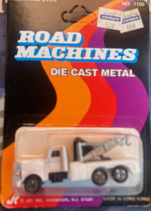 Road Machine Vintage Tow Truck